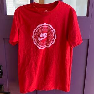 Mens small short sleeve Nike shirt